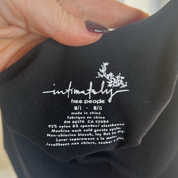 NEW Free People Intimately Free Scoop Neck Crop NWT - Picture 4 of 4